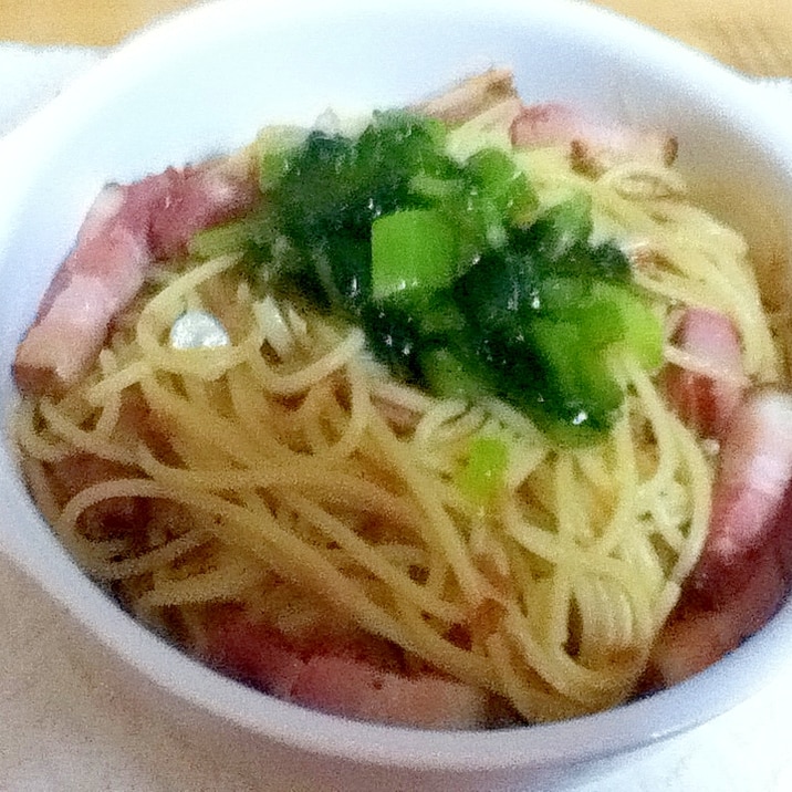 ベーコンと野沢菜漬けの和風パスタ